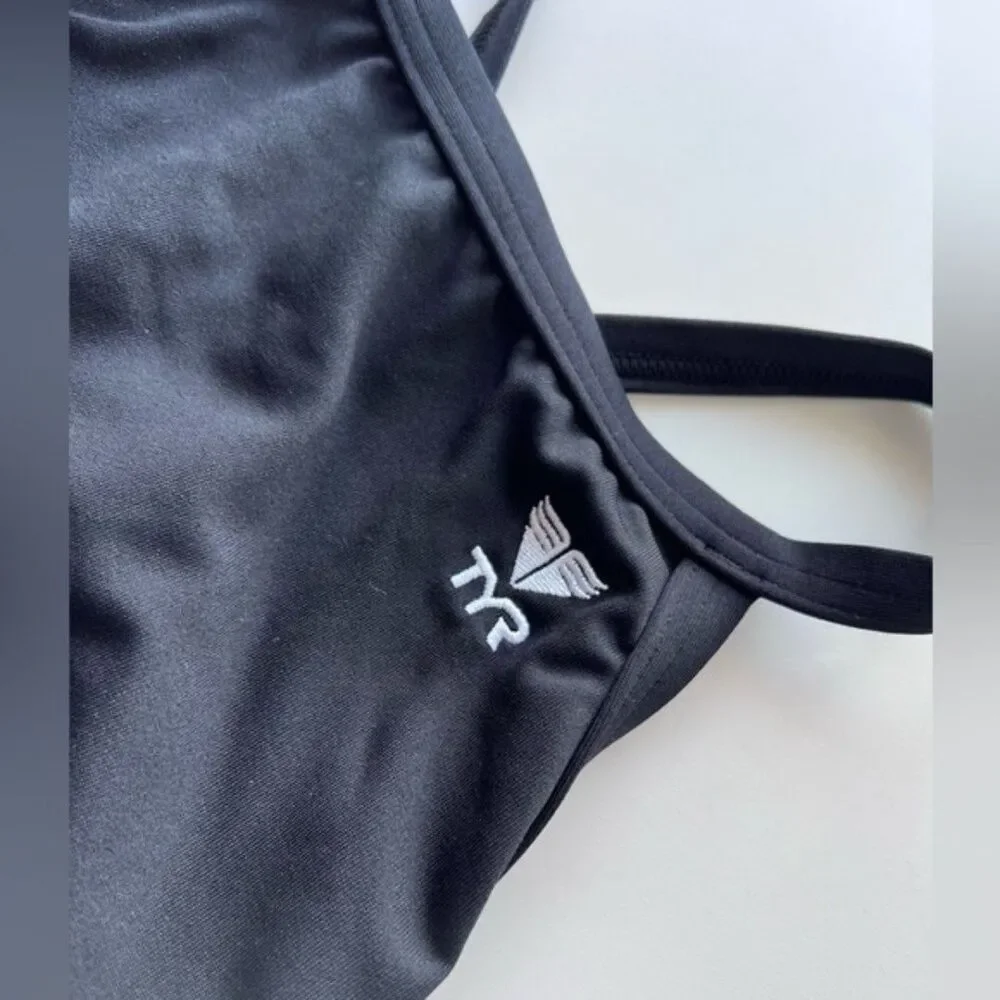 TYR girl Competition Swimsuit Black White Diamondfit Phoenix size 26.